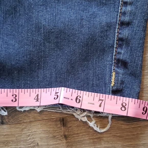 Vintage True Religion Cut-Off Bermuda Hiking Short - Picture 9 of 9